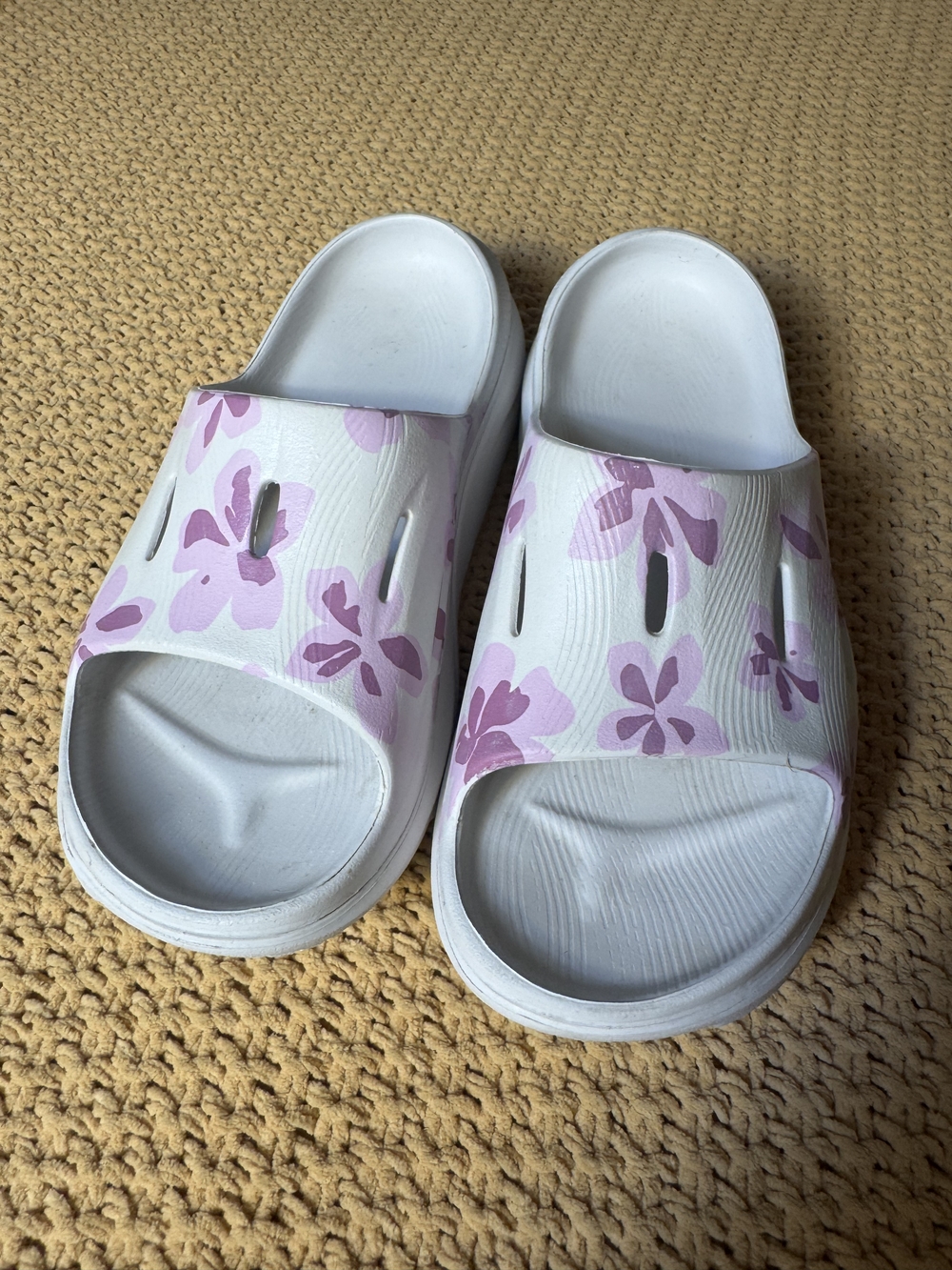 HOKA Vibrant Bloom Ora Slide 3 Sandals Womens Size 10 Mens Size 8 - Picture 2 of 5